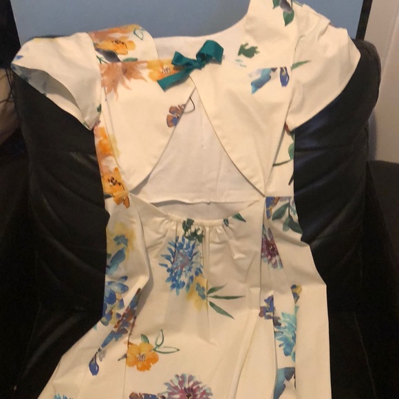 Dress - Picture 2 of 2